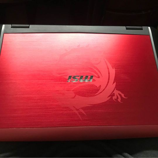 MSI GT70 紅龍 電競筆電，17.3吋，6G獨顯，i7-4900MQ/8G/128G SSD +1TB