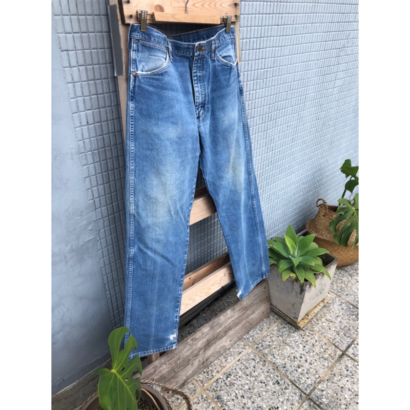 W34 美國製 wrangler 藍哥 水洗色 自養刷紋 二手牛仔褲