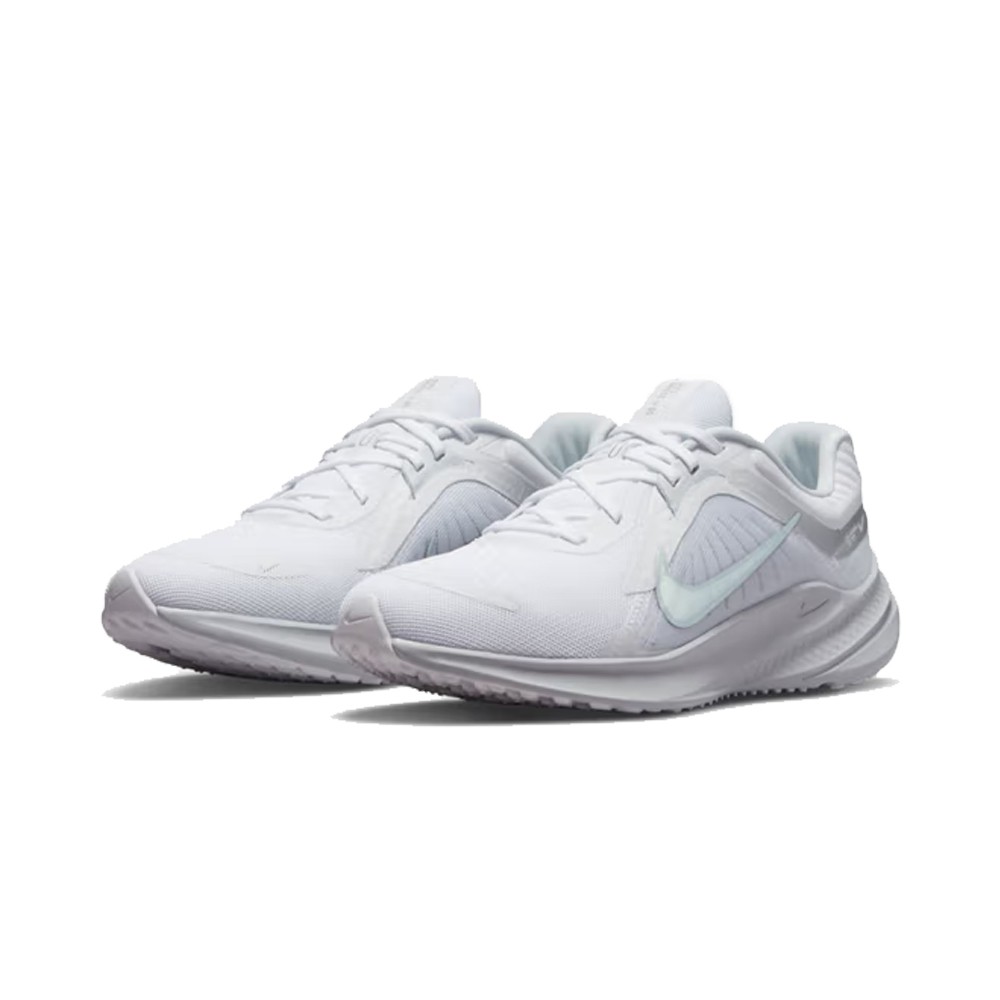 wmns quest nike