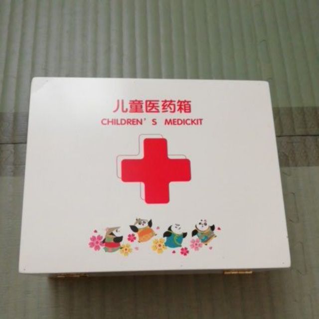 木製兒童醫藥箱扮演醫生遊戲玩具