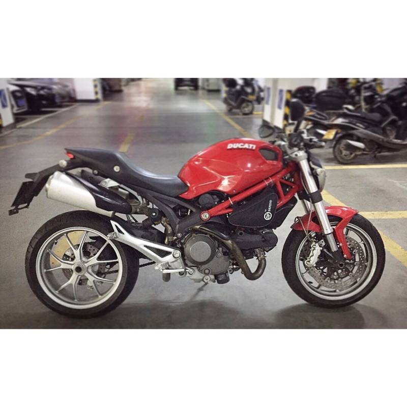 Ducati Monster 1100s 整車拆件 696 796 1100 三角台 排氣管 輪框 閥門馬達