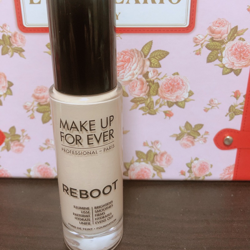 Make up for ever 粉底液 REBOOT(R208)