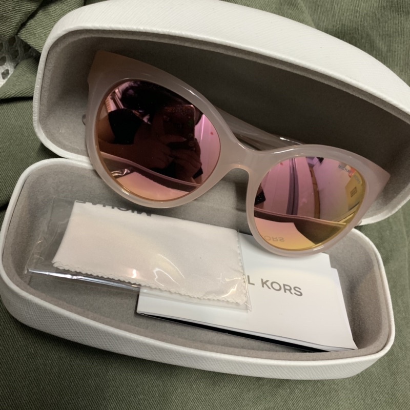 MK粉色鏡面太陽眼鏡