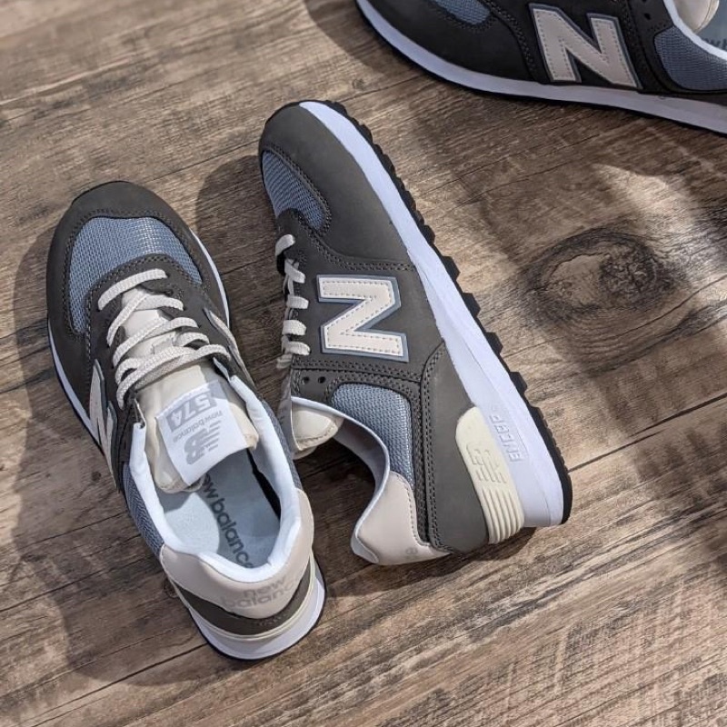 New balance 574SPR US10.5    8成 1300