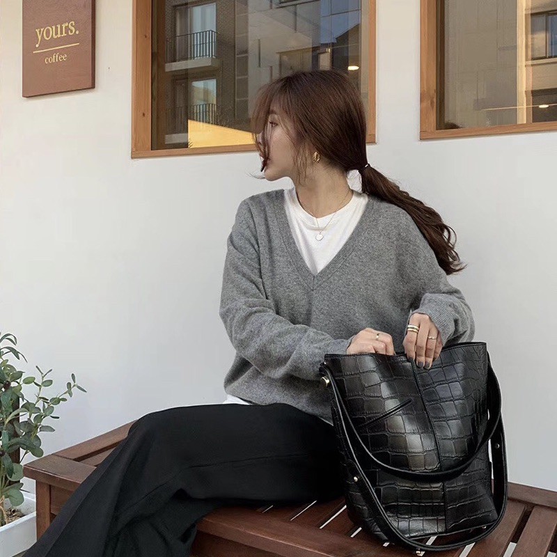 The Beige♡韓國連線🇰🇷設計師品牌 Bucks&amp;leather 真皮 牛皮鱷魚紋兩用水桶包 手提包 斜背包