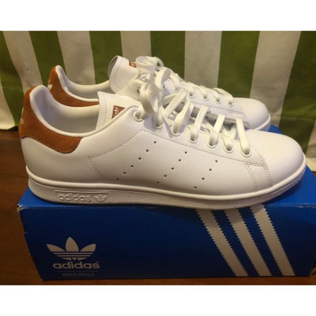 stan smith b38040