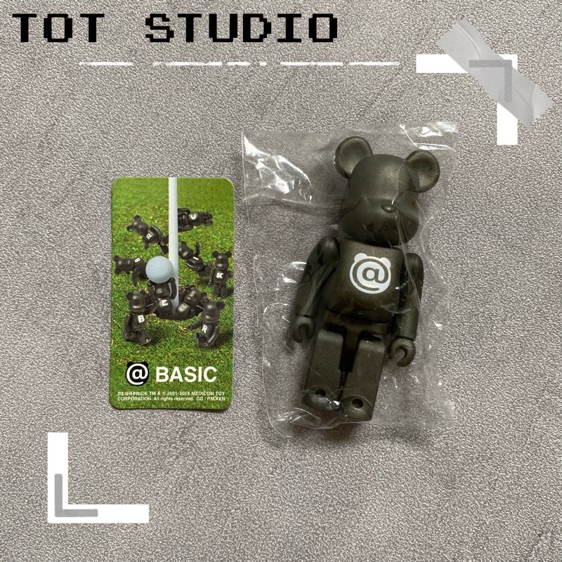 ‹ TOT.Studio › 庫柏力克熊 Be@rbrick 100% 33代 @ 代數熊  字母熊