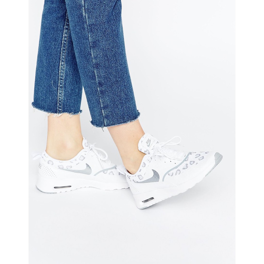 air max thea white and grey