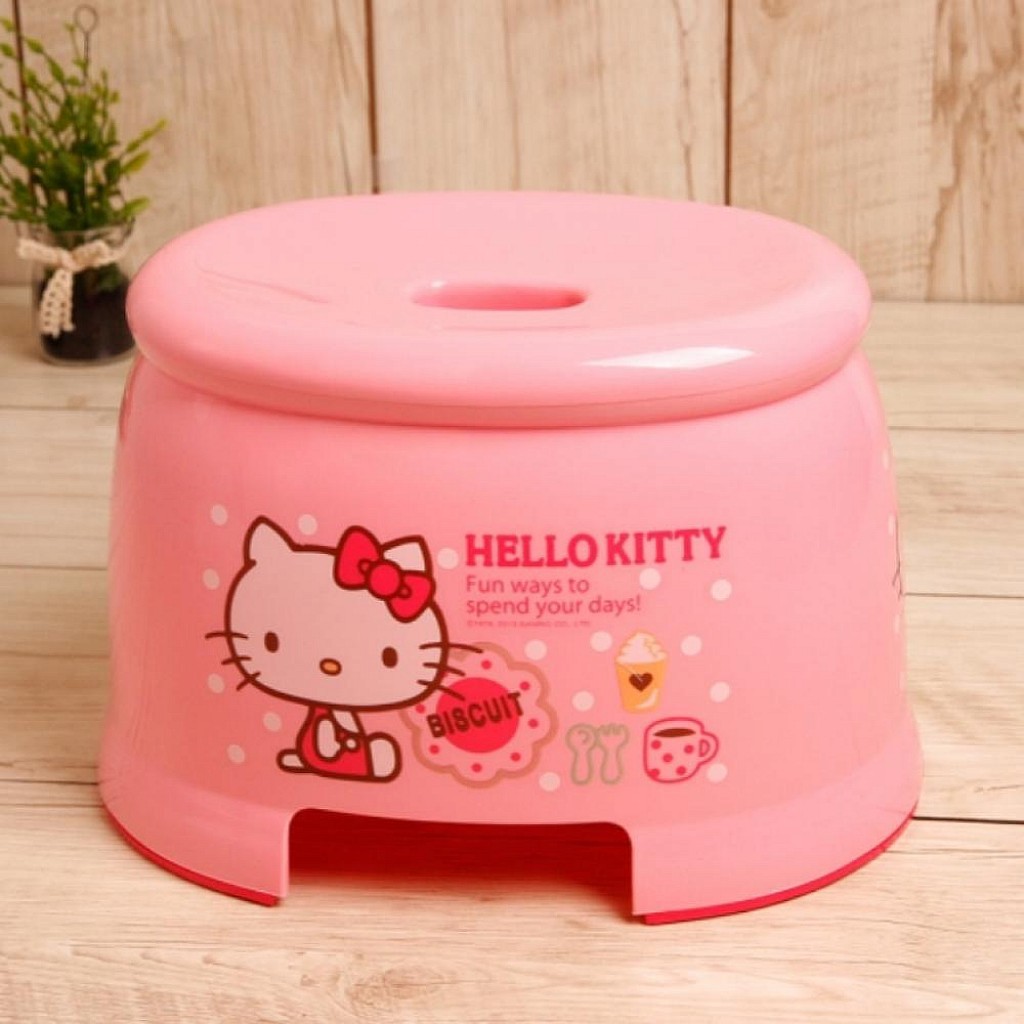 花見雜貨~韓國進口 全新 正版 kitty 凱蒂貓 浴室椅 塑膠椅 小椅子 有止滑膠條