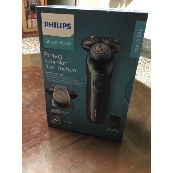 PHILIPS S6820 電動刮鬍刀