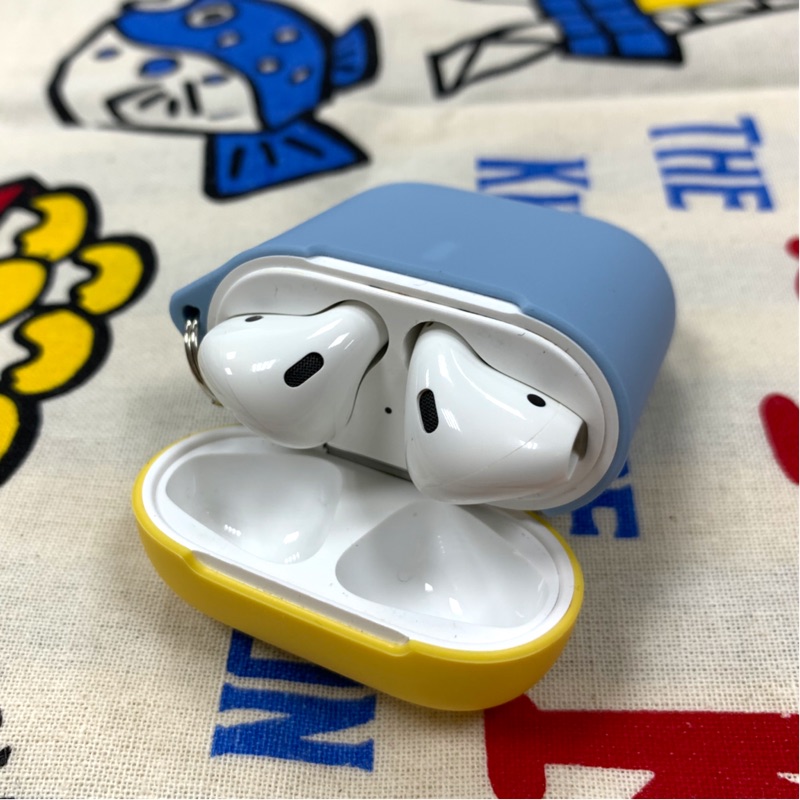 Apple AirPods 無線藍牙耳機 二手 9成新 附全新充電線及盒裝
