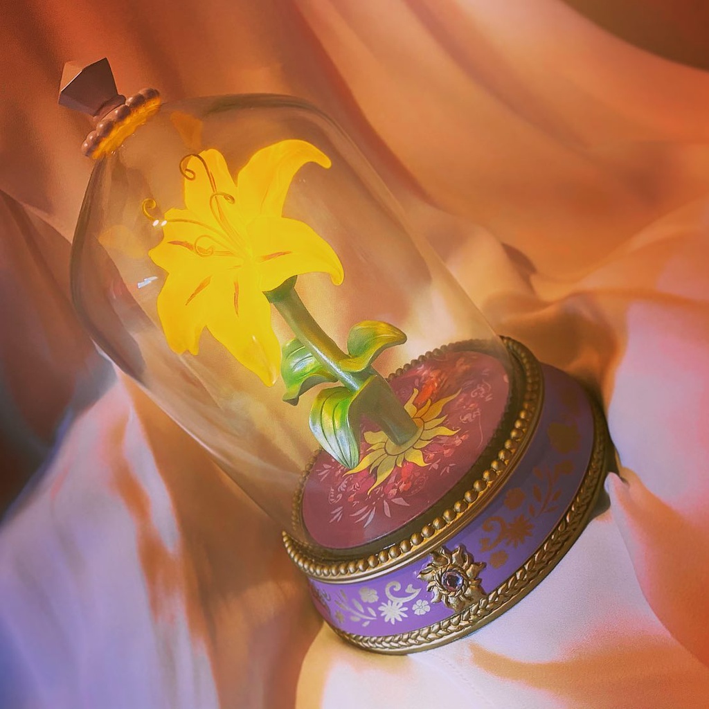 超爆難買（絕版）日本 迪士尼 長髮公主 魔法之花 LED 燈 燈飾 樂佩 太陽花 尤金 裝飾 佈置 花 帕斯卡 夜燈