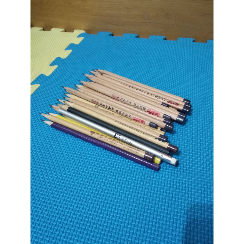 二手 大出清 已削 未用過 字母鉛筆 文字鉛筆 學生必備 蝦皮購物