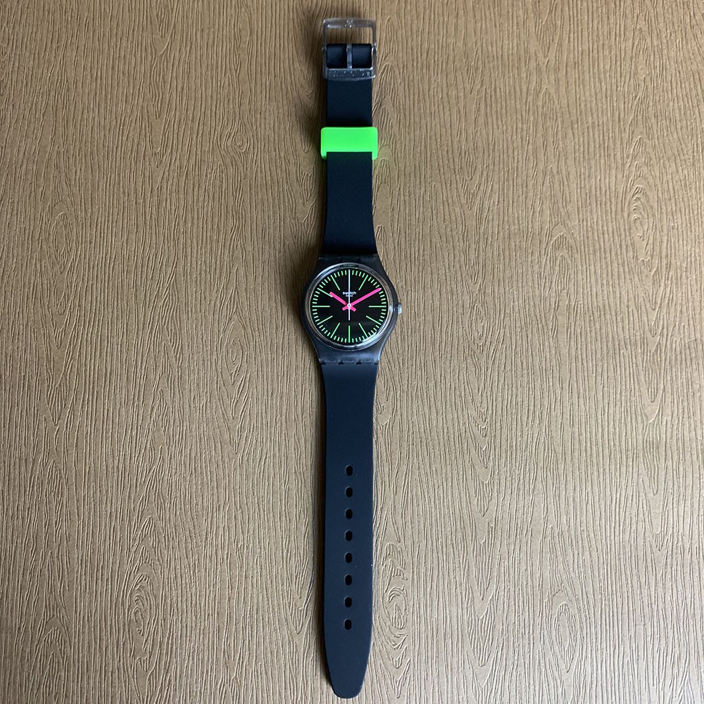 Swatch FLUO LOOPY 腕錶手錶黑綠GM189 | 蝦皮購物