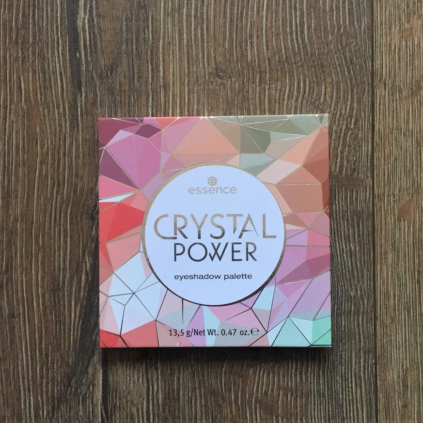 德國 Essence Crystal Power Eye shadow Palette 細閃九色眼影盤 新品