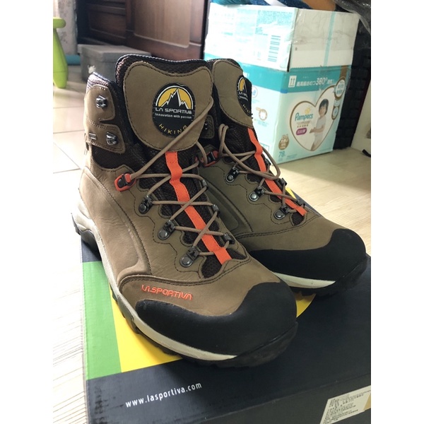 La sportiva 義大利】Typhoon Nubuck Gore-Tex 高筒登山鞋 棕/黑 (LA-577BO)