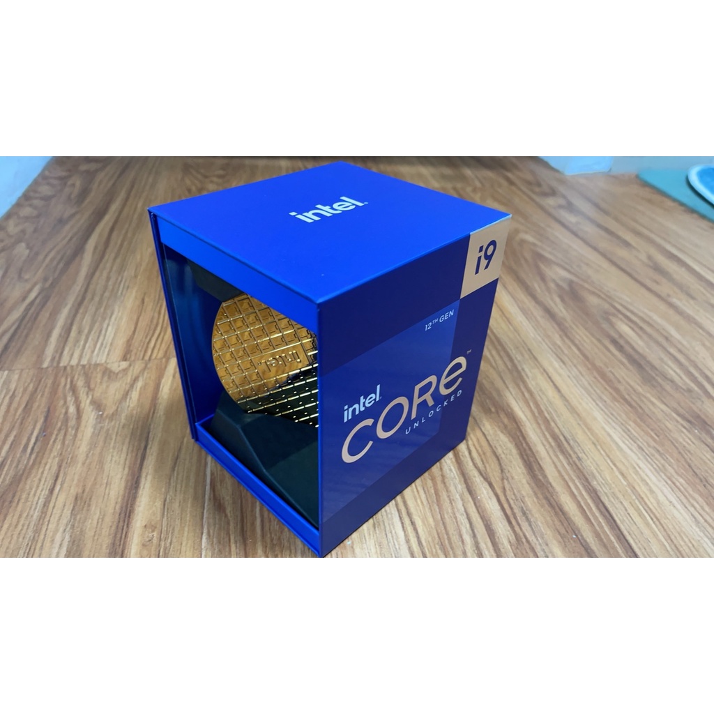 Intel® Core™ i9-12900K 處理器 精美包裝盒 收藏專用