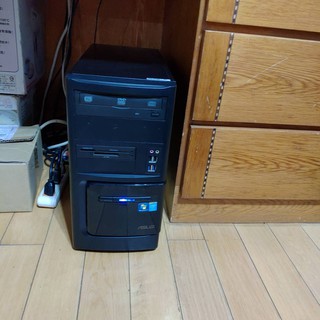 ASUS華碩i5個人電腦正版Windows 10 i5-4570/ DDR3 8G RAM（誠可議價）