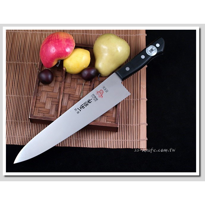 《一角別作》專業主廚刀(牛刀)240mm 型號:YG-005