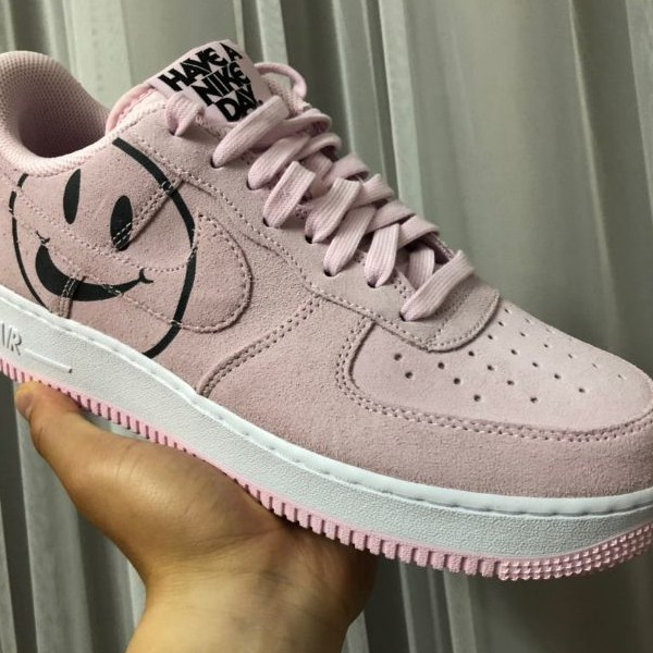 air force 1 with smiley face