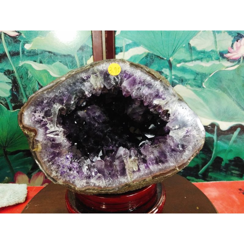 esp級天然 3.75公斤 ((烏拉圭紫水晶洞)) 藏風 納氣