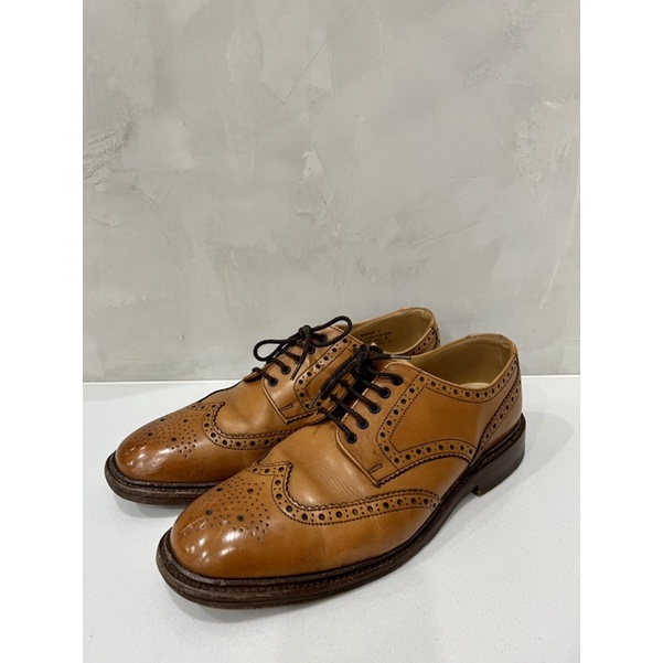 Loake1880 棕色雕花皮鞋