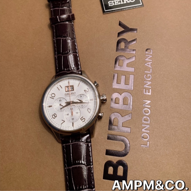 全新 現貨 SEIKO 耀眼尊爵風大日期窗男性皮帶款手錶 SPC087P1 銀色 42mm
