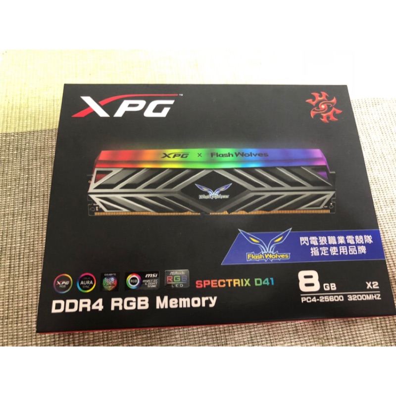 威剛XPG SPECTRIX D41 3200 8G*2