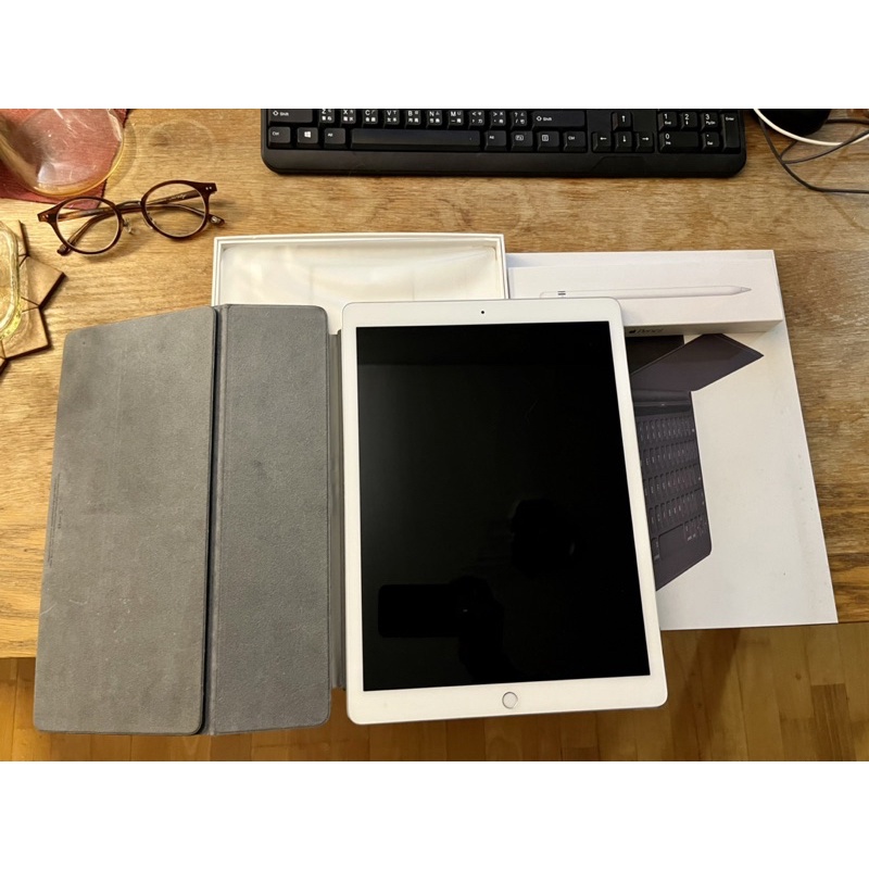 【APPLE】iPad pro 12.9吋 128G 一代+ apple pencil &amp; Smart Keyboard