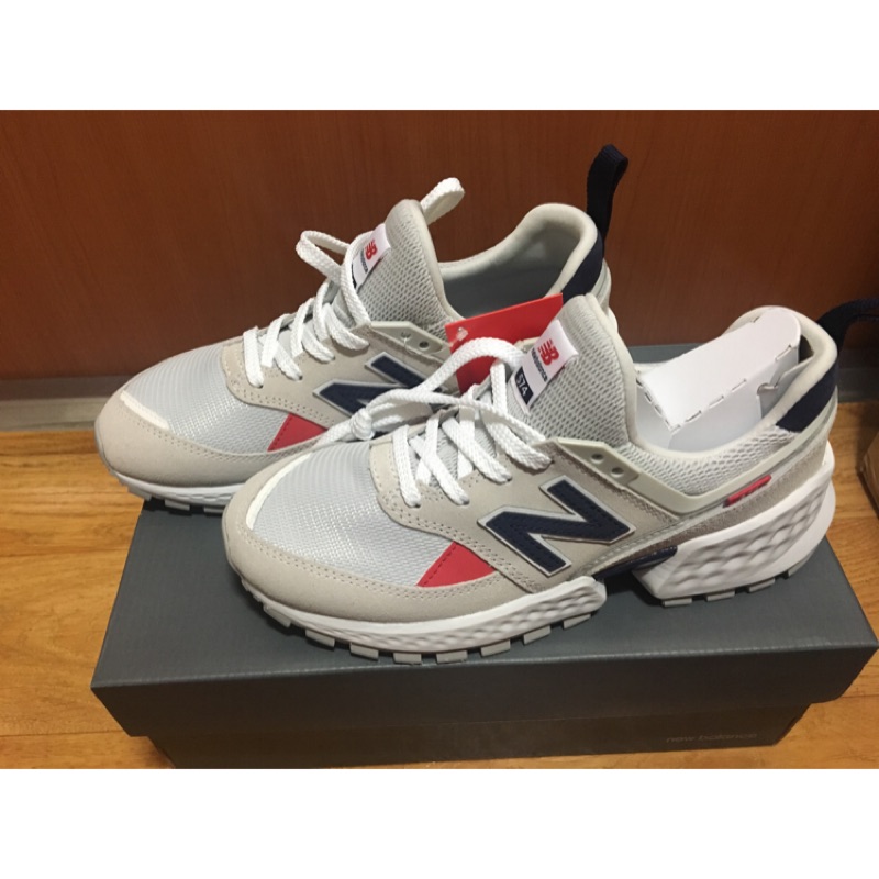 New balance 韓國限定 IU代言新款 MS574