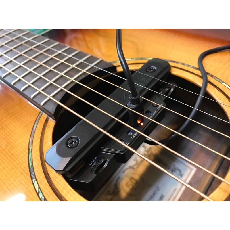 現貨免運 Double X0 Guitar Preamp 木吉他拾音器 拾音器 雙系統 響孔式 USB充電 公司貨