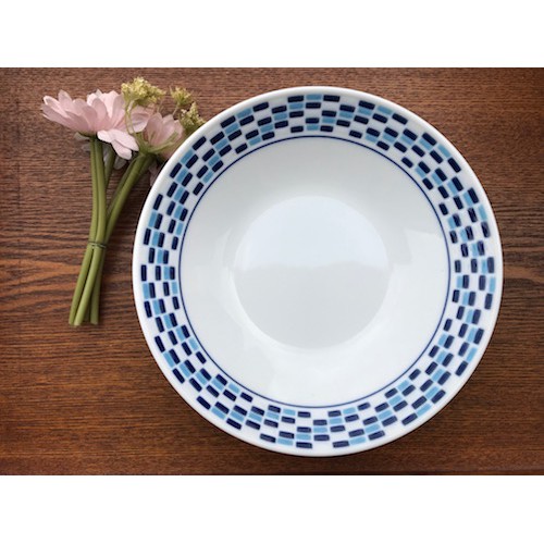 小糖瓷｜日本製 粉藍馬賽克磚花漾餐盤/深盤