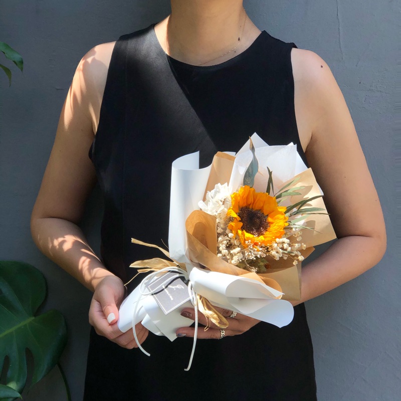 陽光向日葵花束 乾燥花向日葵畢業花束畢業季畢業禮花束向日葵花束 蝦皮購物
