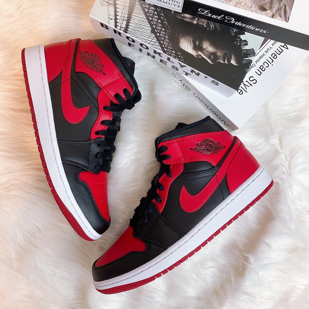 ISNEAKERS Nike AIR JORDAN 1 MID BANNED bred 黑紅禁穿 554724-074