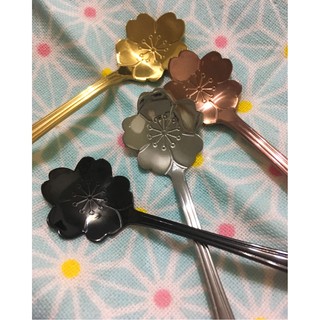 現貨 ✿萌物收集❤ 不鏽鋼 櫻花 造型 多色 咖啡攪伴 餐具 湯匙 茶匙 咖啡匙 攪拌棒 甜點勺