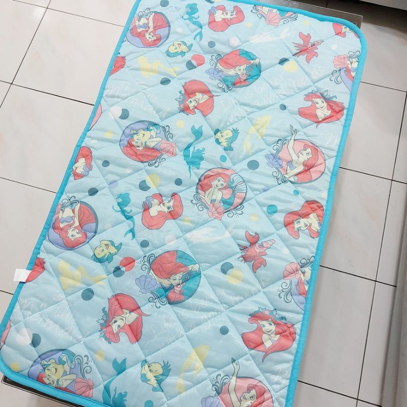 全新Disney 小美人魚 微涼感 日本幼稚園兒童午睡墊 床墊 地板墊/遊戲墊 70*120cm 現貨特價