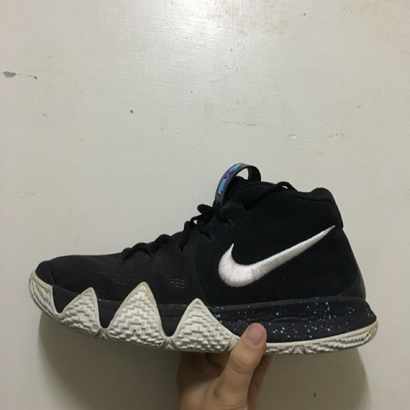 Nike kyrie 4 us9.5 二手 首發配色