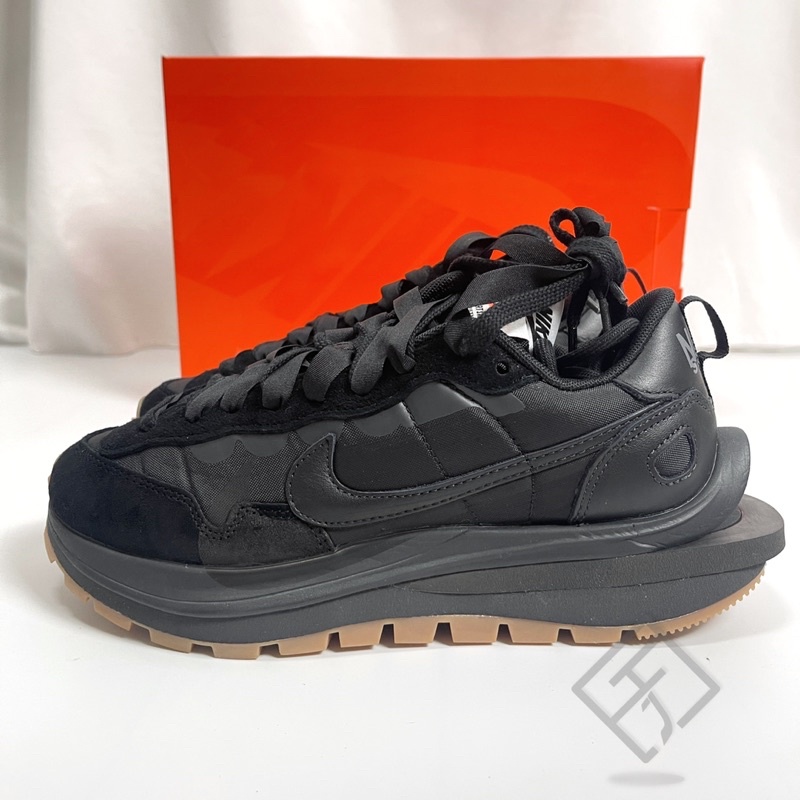 HJ - Nike sacai VaporWaffle Black and Gum黑色 DD1875-001