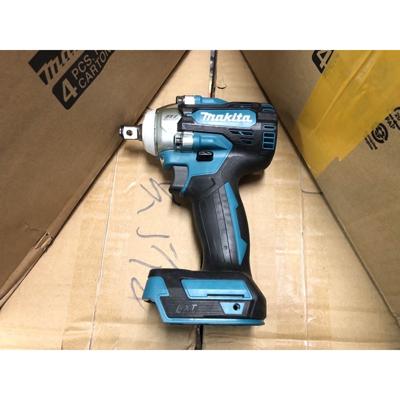 [扣辣五金] Makita 牧田 DTW300 空機 充電 電動扳手 套筒扳手 DTW300Z 單機 大陸製 電鎖