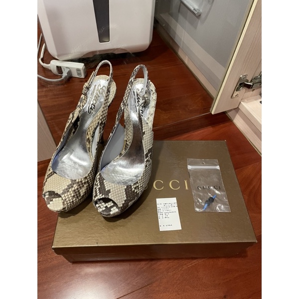 Gucci 蟒蛇原皮革高跟鞋