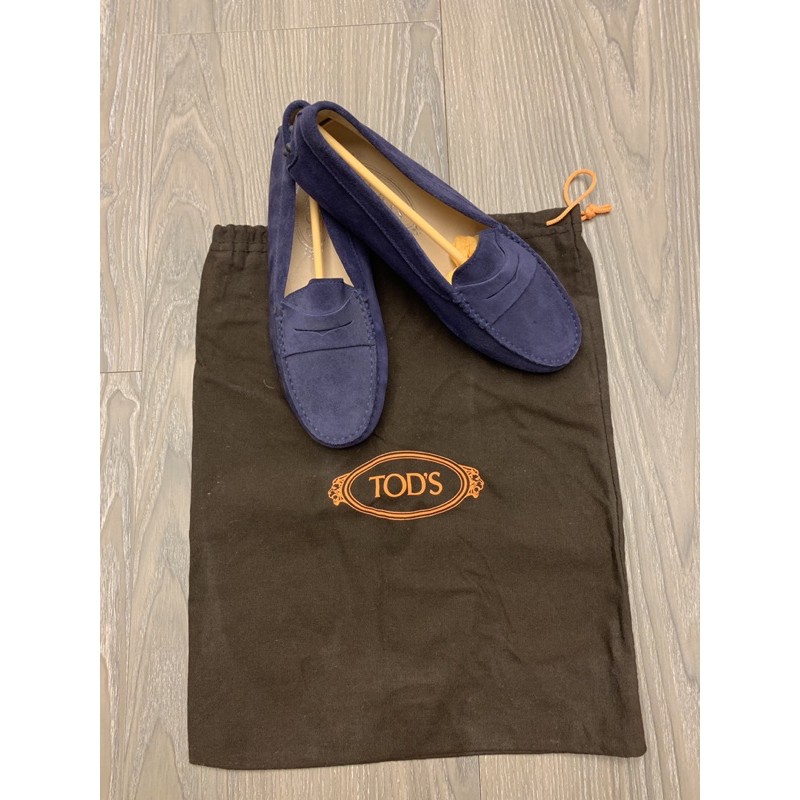 Tod’s 藍色豆豆鞋35半，美國購入穿過一次（二手）