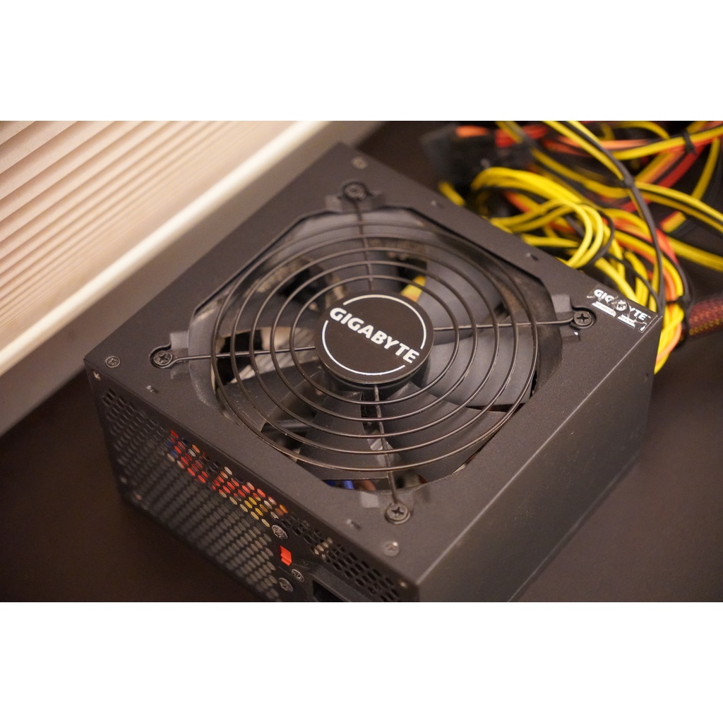 技嘉 Hercules Pro 580 電源供應器