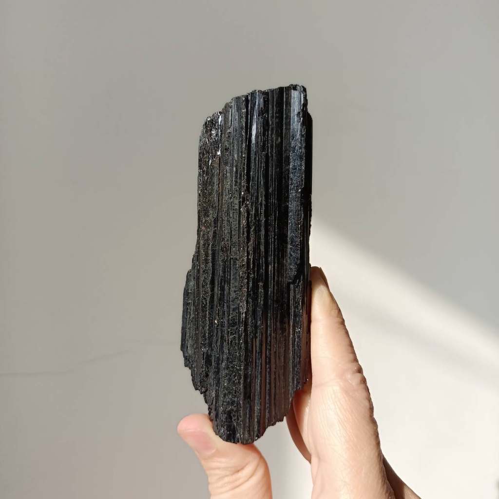 能量星球✳黑碧璽 Black Tourmaline 電氣石 Schorl 針狀 長形 原礦