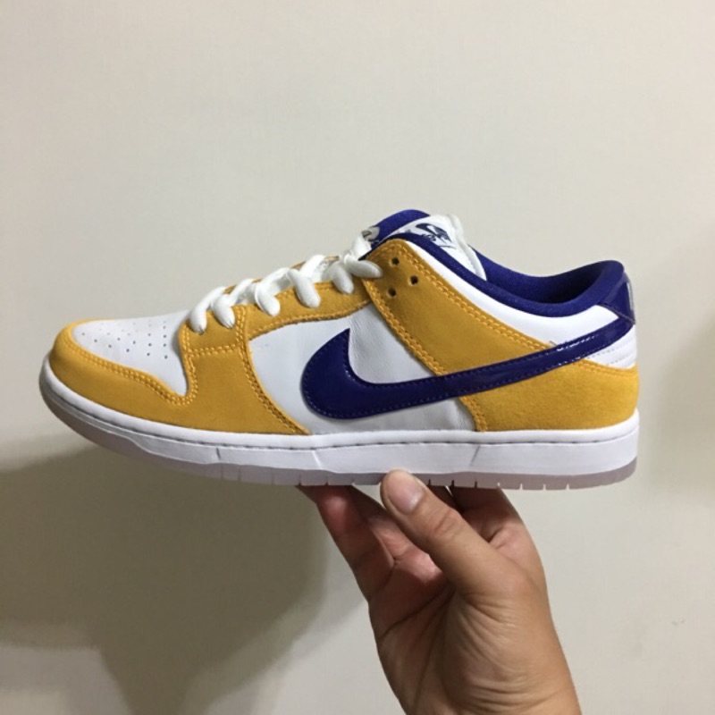 nike sb dunk lakers