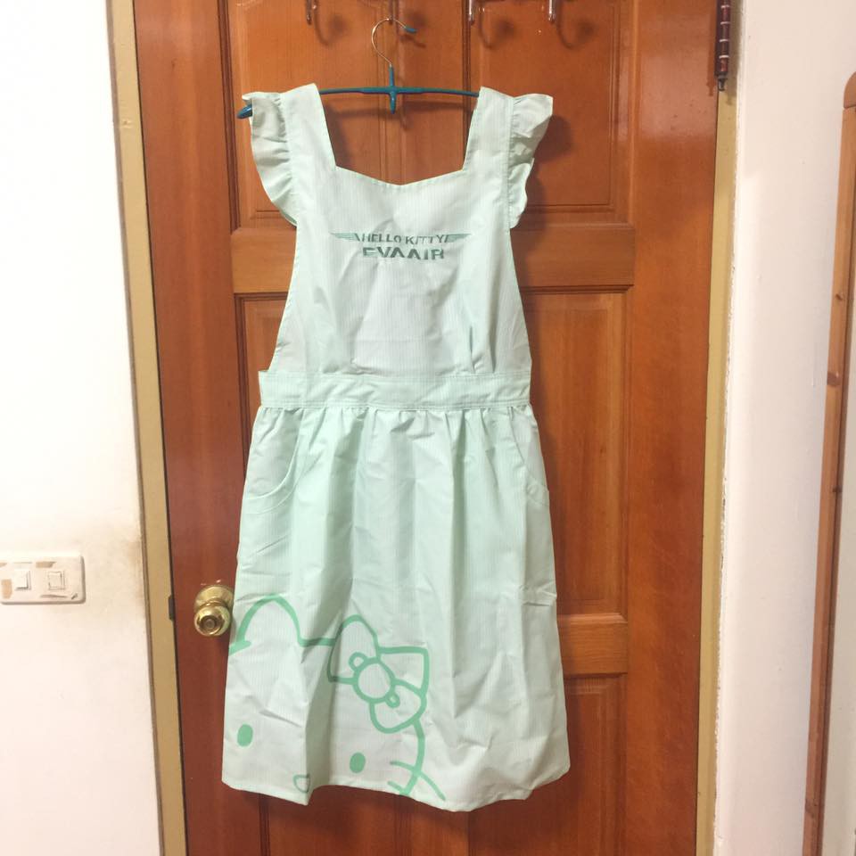 長榮航空  Hello Kitty 空姐圍裙 綠色