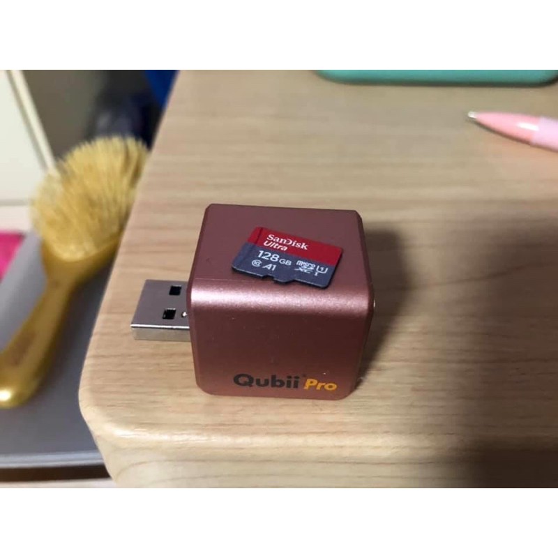 Qubii  appe認證充電備份豆腐
