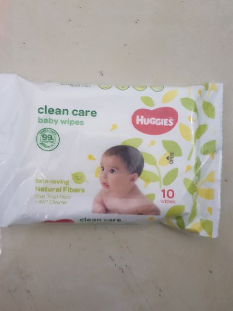 Huggies 濕巾 10 包 / 100 張。