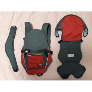 康貝 combi背帶 Ninna PA 138紅灰色(八成新）