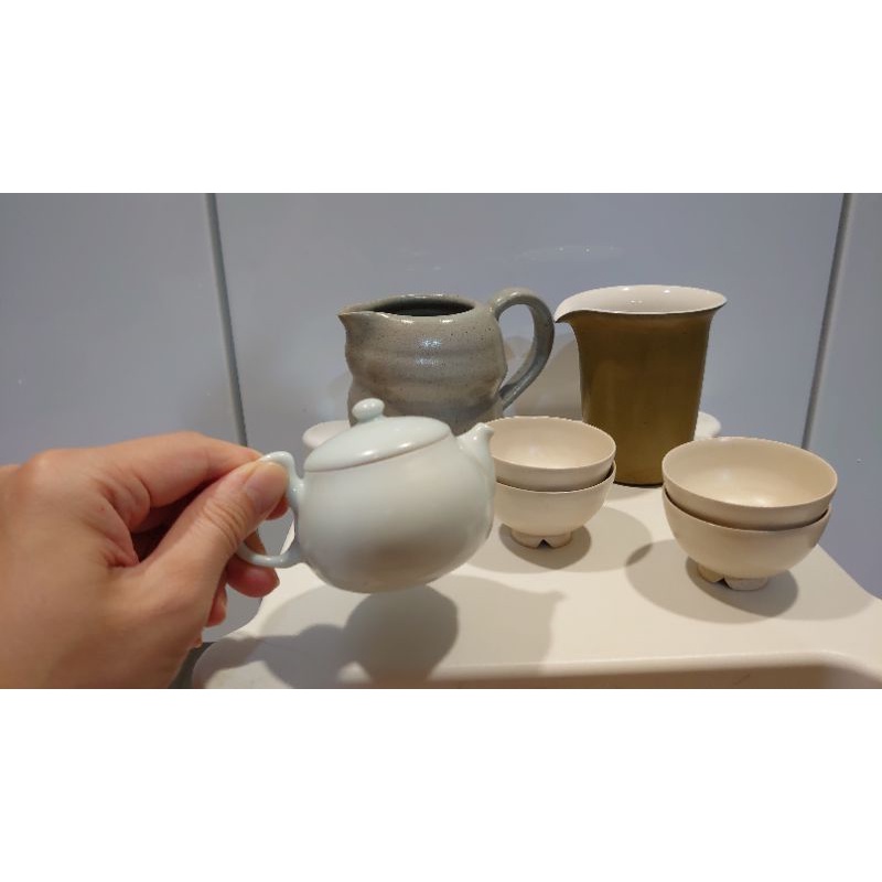 收藏台灣陶瓷素雅茶具組+贈「九份茶坊」四茶杯