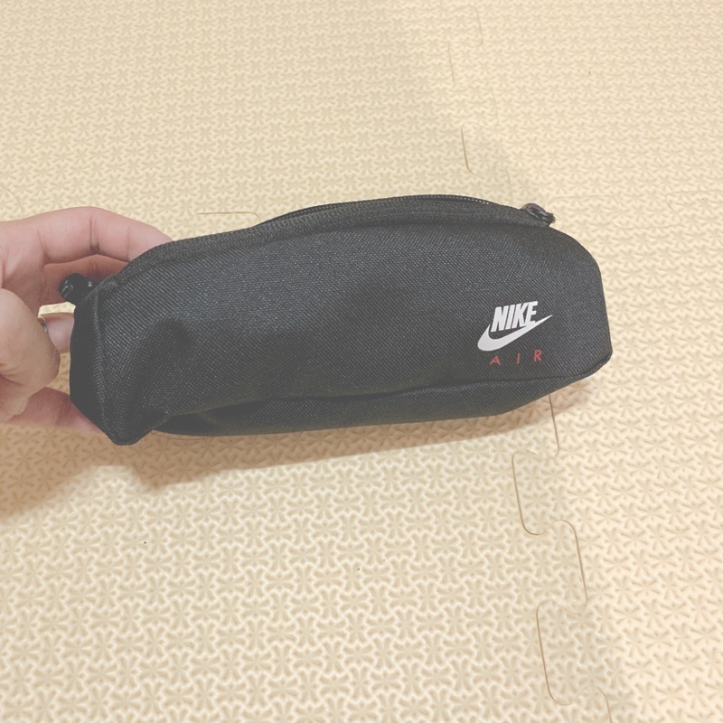 Nike萬用袋 鉛筆袋 化妝袋 小包包 有掛勾